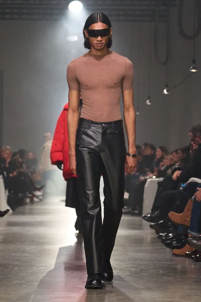 Look 39